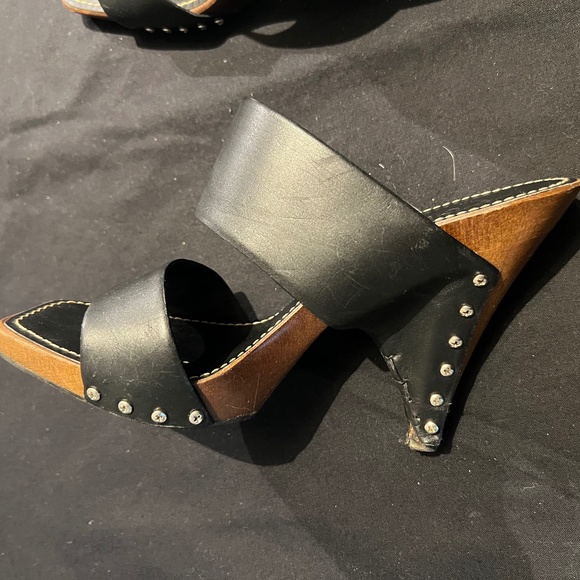 Chanel Heels - Picture 4 of 8